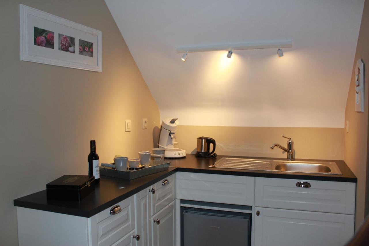 Fernelmont A L'Ombre Du Noyer Bed & Breakfast エクステリア 写真